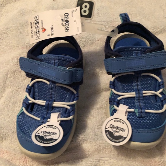 Oshkosh Toddlers shoes - Picture 2 of 6